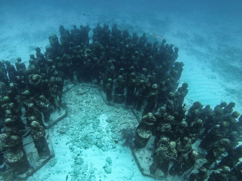 Human Statues MUSA underwater museum of art Mexico