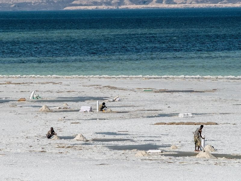 Extraction of salt in Lac Assal - Djibouti