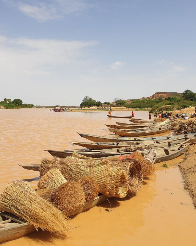 navigating along the Niger River outside Niamey