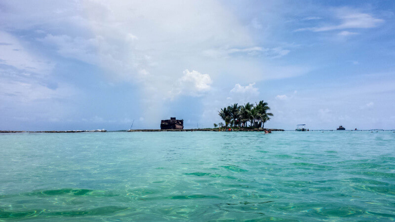 Traveling in San Andres and Providencia in Colombia