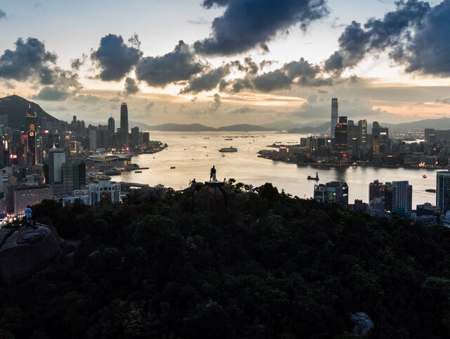 Sight of Hong Kong Island on the left and Kowloon on the right from the Braemar Peak viewpoint