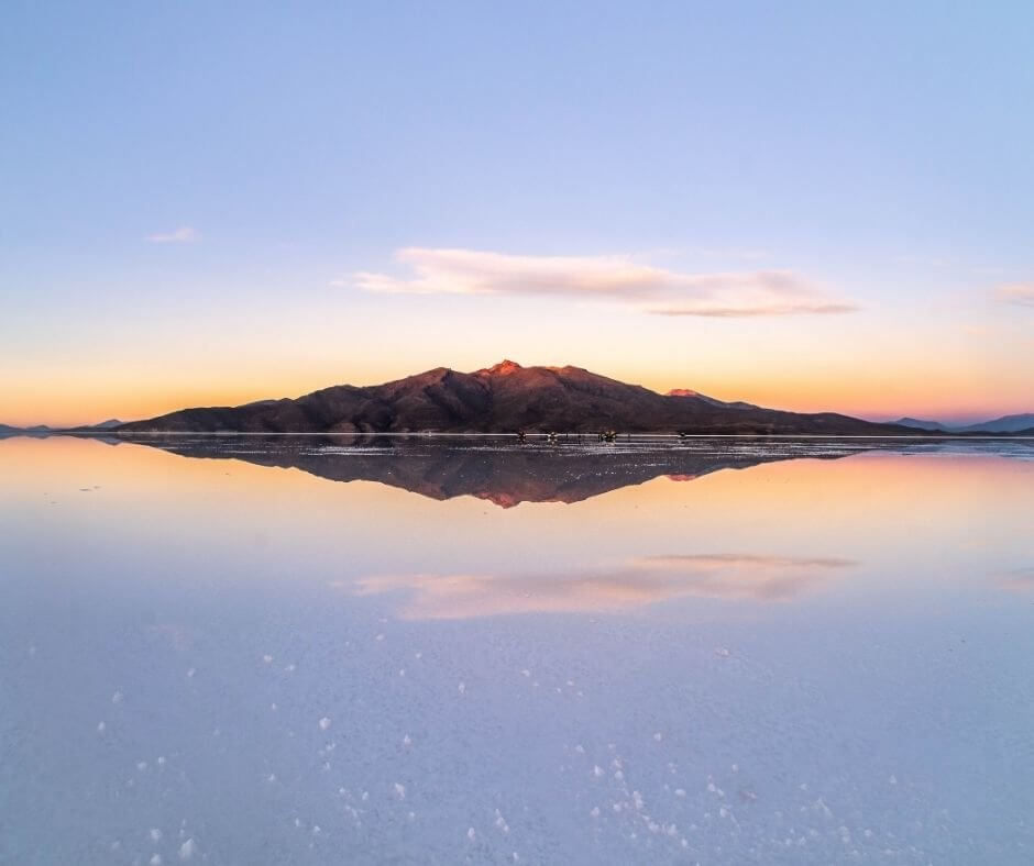 water reflections salar de uyuni