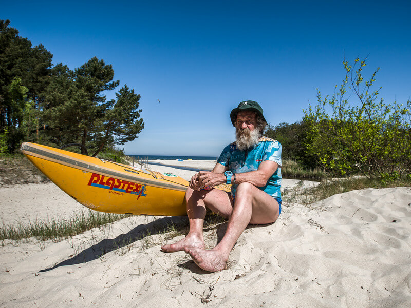 Doba preparing his short distance kajak at the Baltic Sea