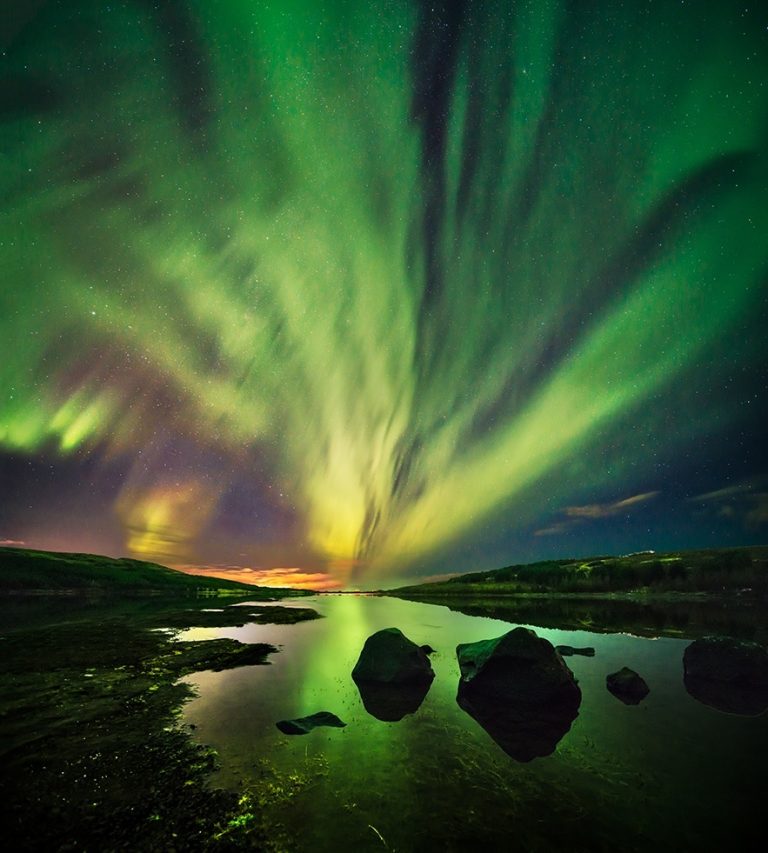 How to take photos of the northern lights in Iceland