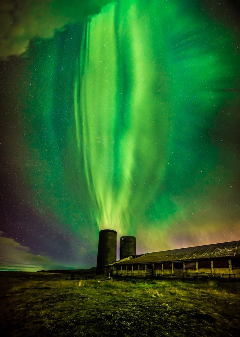 photographing Norðurljós Northern lights in Iceland during winter