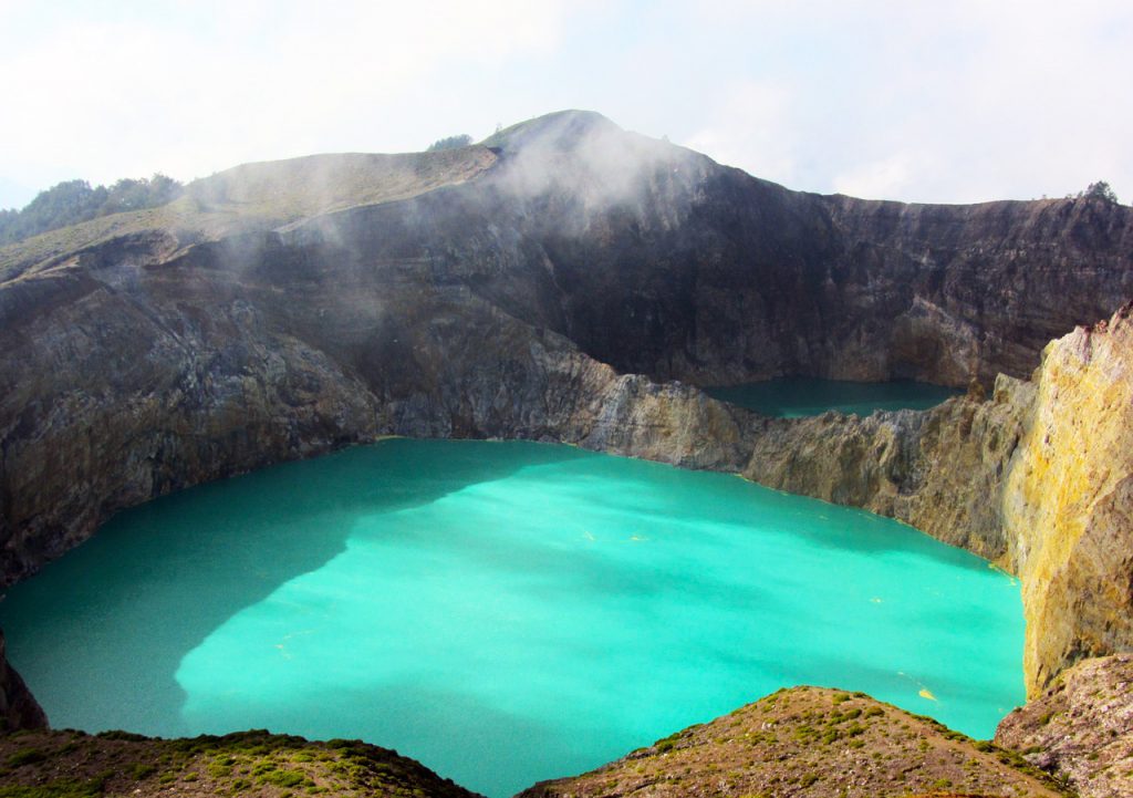 Six places in six countries for travel photography lovers -  View of the Kelimutu crater in Indonesia