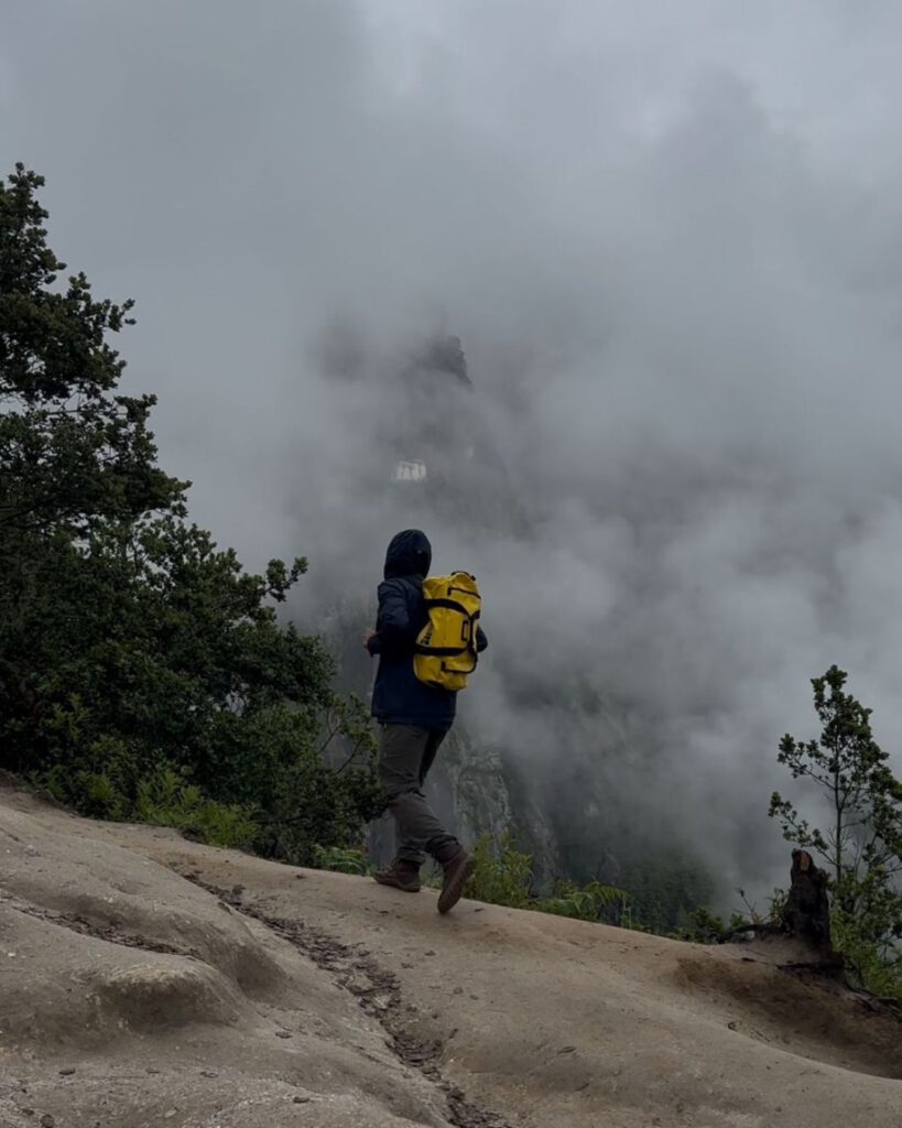 Independent Travelers and the SDF