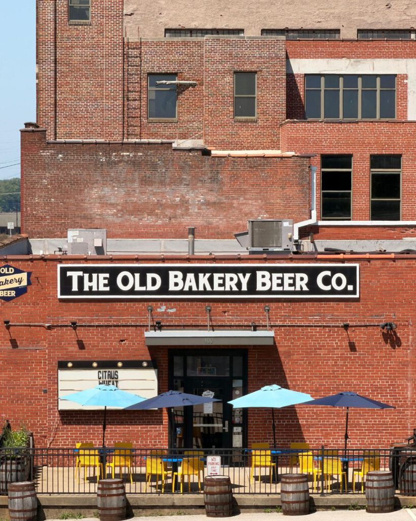 Restaurant in Alton